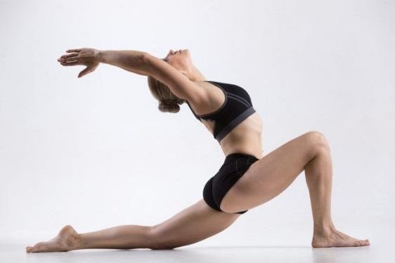 Anjaneyasana (Low Lunge)